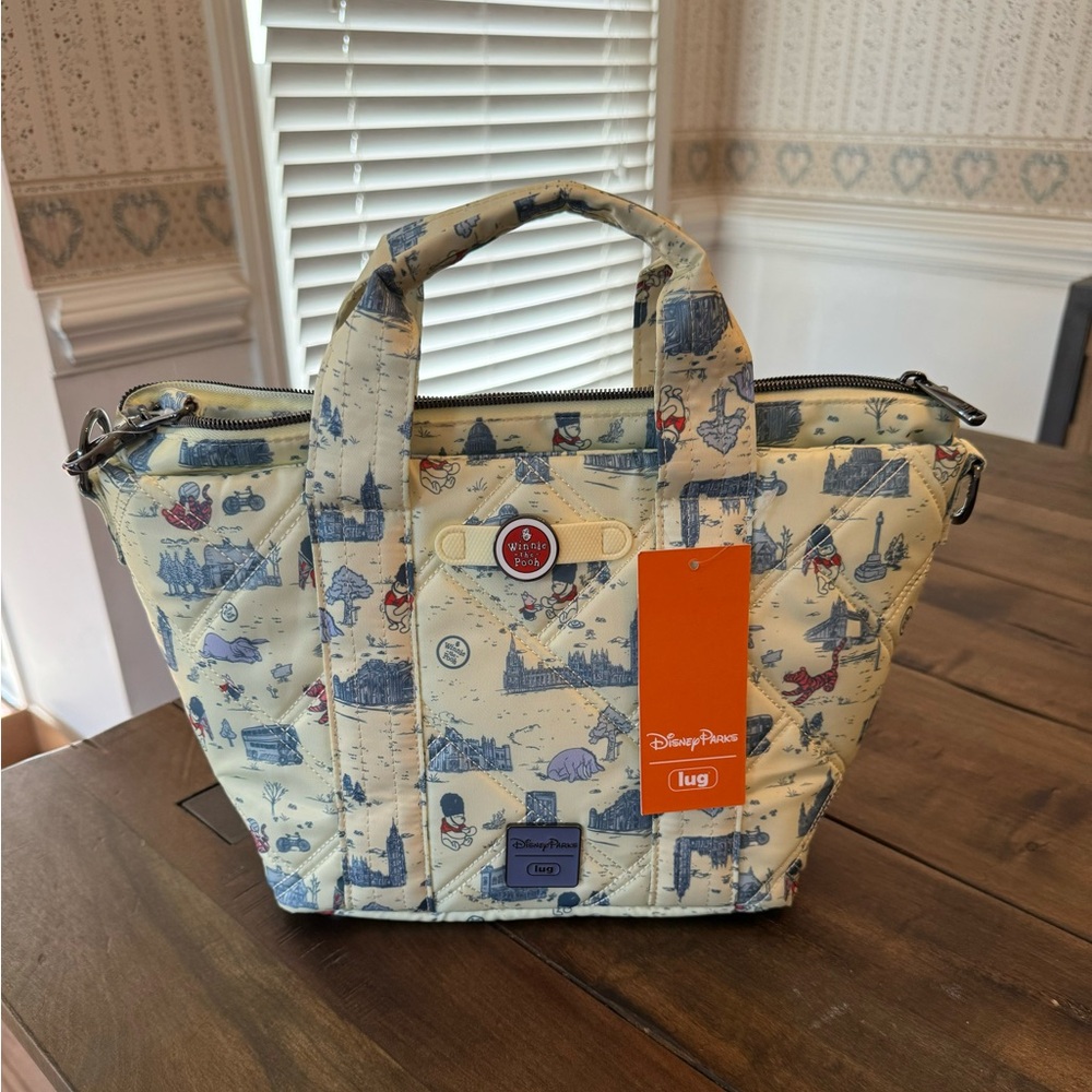 NWT Disney Parks Lug Winnie the Pooh Tote!